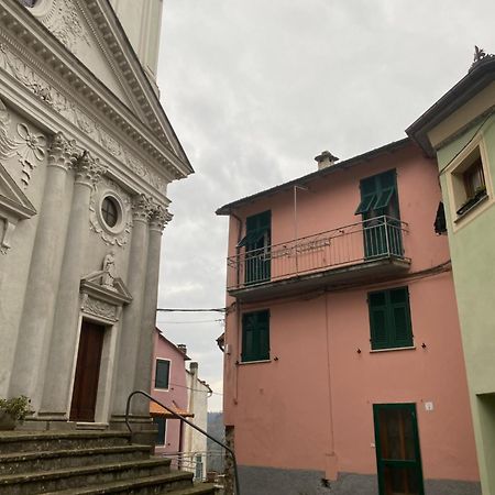 Bilocale Mirella Apartment Carro Bagian luar foto