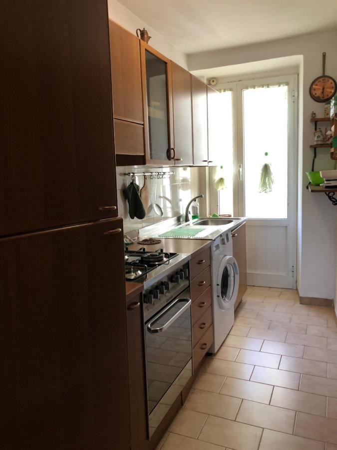 Bilocale Mirella Apartment Carro Bagian luar foto