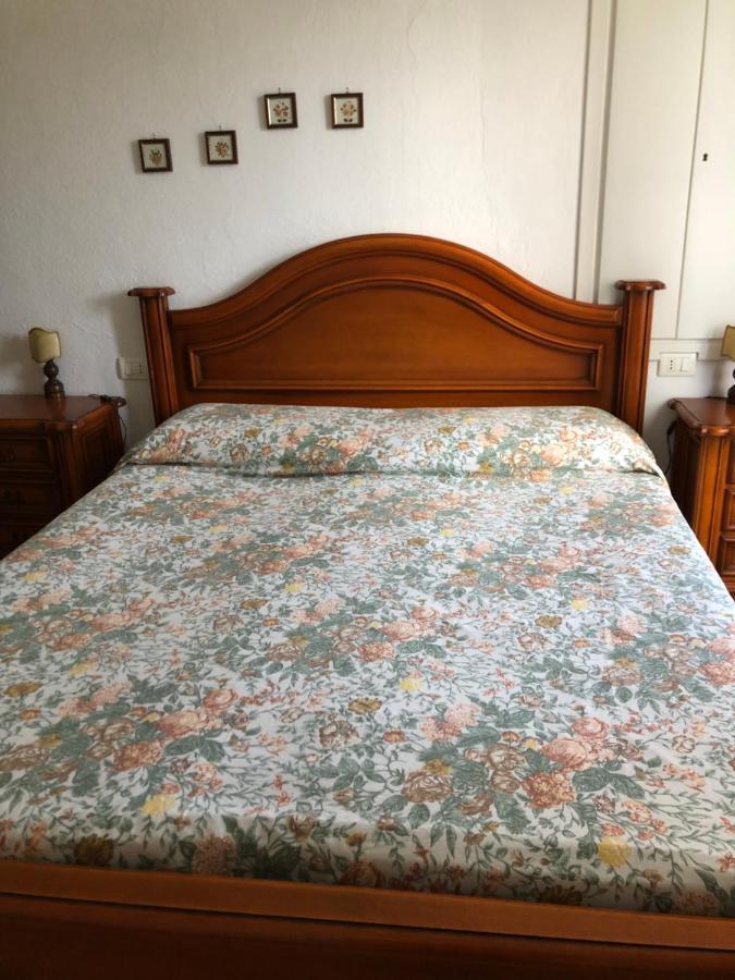 Bilocale Mirella Apartment Carro Bagian luar foto